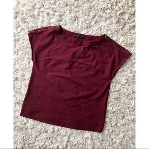NWOT Zara maroon zipper t-shirt